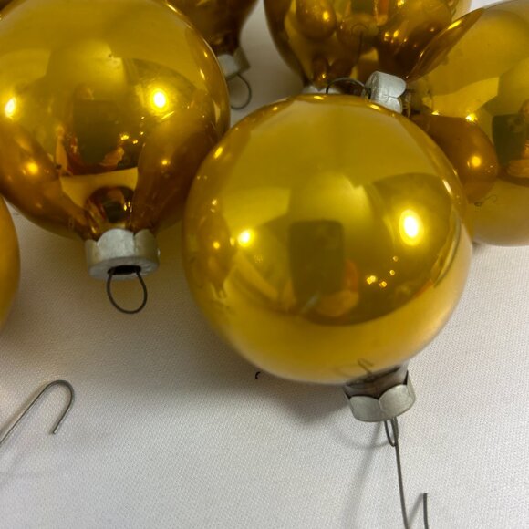Vintage Noelle 9 Gold Glass Ball Christmas Ornaments USA Holiday W Box READ - Picture 6 of 7